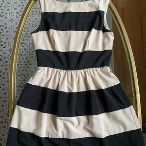 Black and Tan Stripped Mini Dress with Zip back and sinch waist
